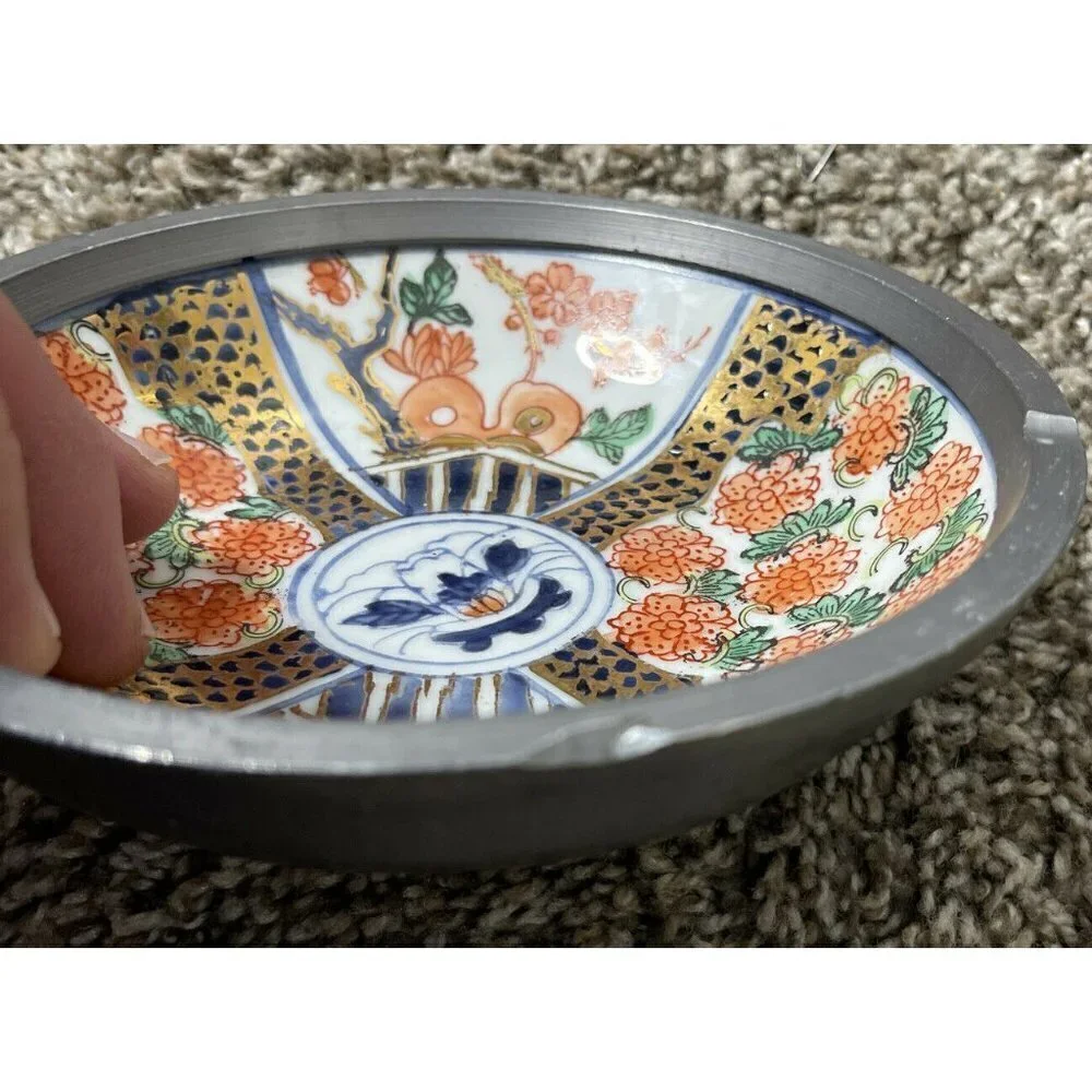 Vintage decorative Asian Hong Kong bowl